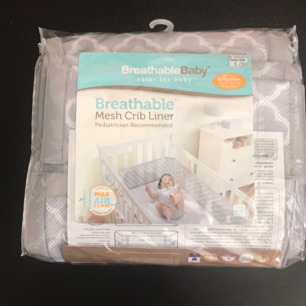 Breathable mesh crib liner